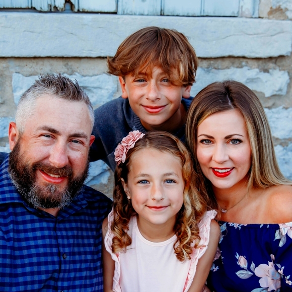 Meet your Posher, Jessica - Picture 1 of 1